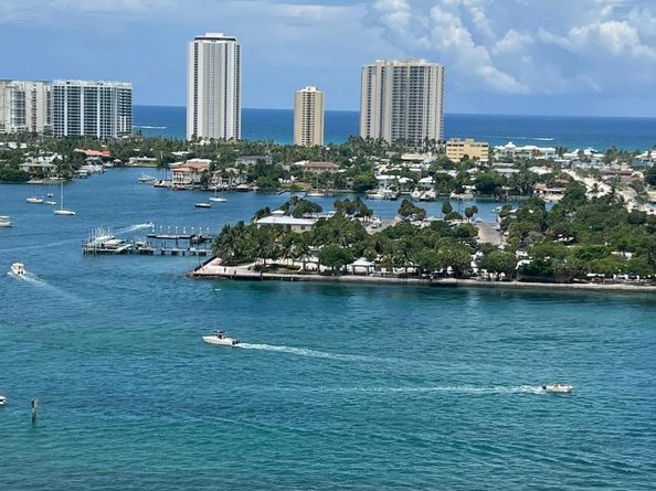 2640 Lake Shore Drive 1811, Riviera Beach FL 33404