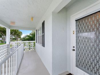 2401 Del-aire Boulevard E
