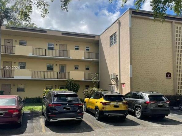 100 Ashbury Road 305, Hollywood FL 33024