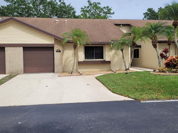 135 Meander Circle, Royal Palm Beach FL 33411