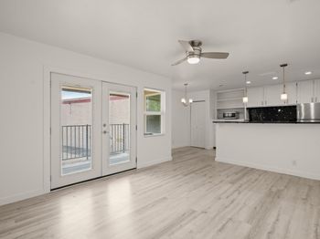 2600 Penny Lane LN