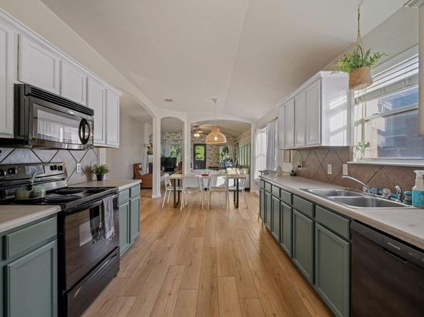 5405 Park At Woodlands DR, Austin TX 78724