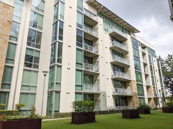 1600 Barton Springs RD