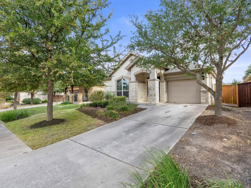 205 Cherokee Rose CIR, Georgetown TX 78626