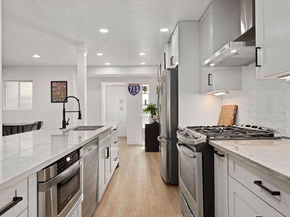 4709 York Hill DR, Austin TX 78723