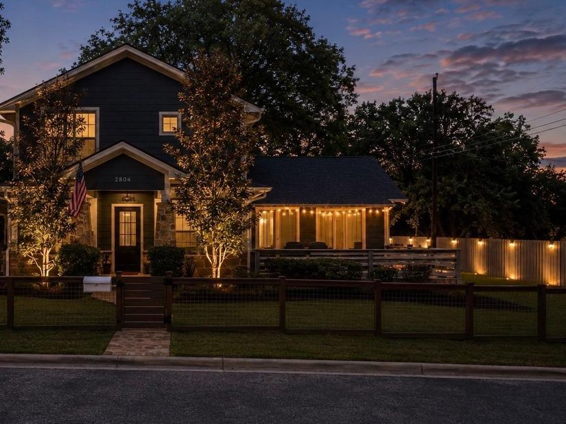 2804 Wilson ST B, Austin TX 78704