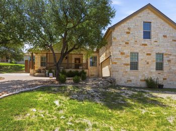 21911 Moffat DR