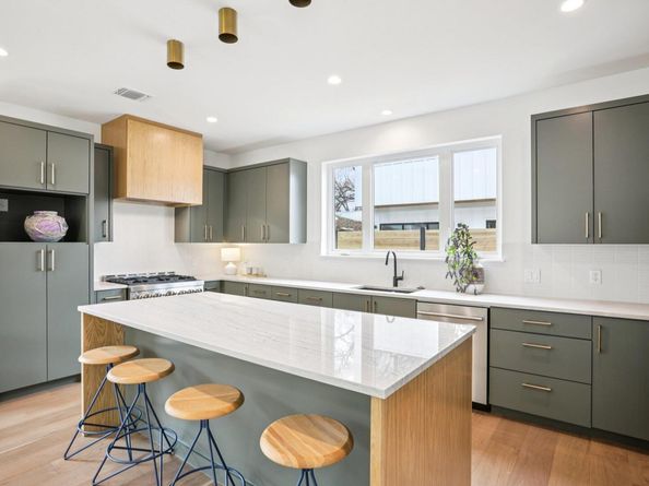 3019 Garwood ST 2, Austin TX 78702