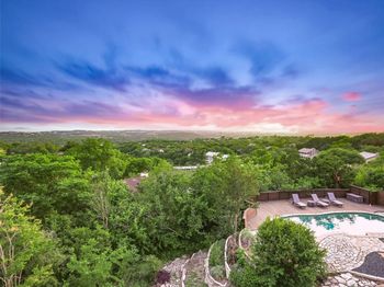 1304 Canoe Brook DR