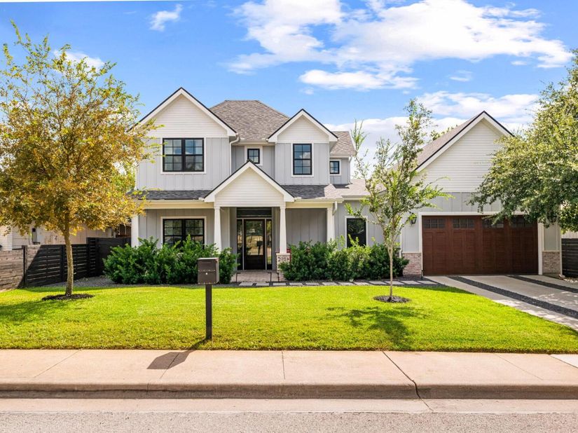 2701 Richcreek RD, Austin TX 78757