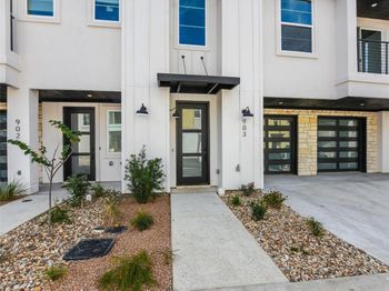 12001 Vista Parke DR