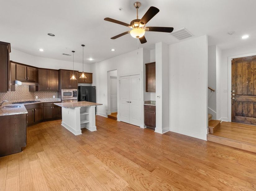 8110 Ranch Road 2222 2, Austin TX 78730