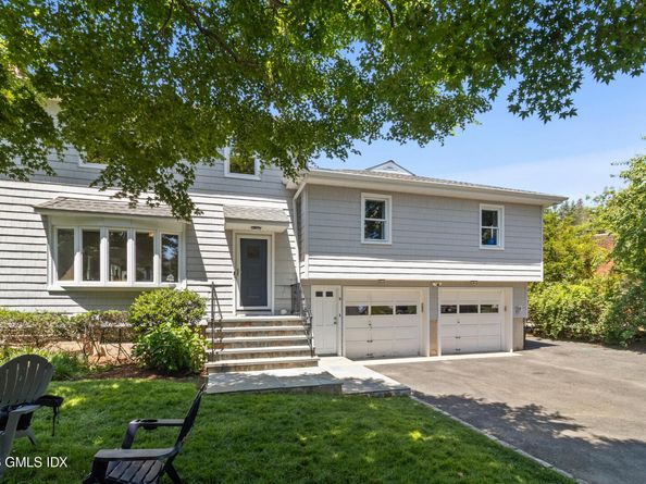 9 Deluca Drive, Cos Cob CT 06807
