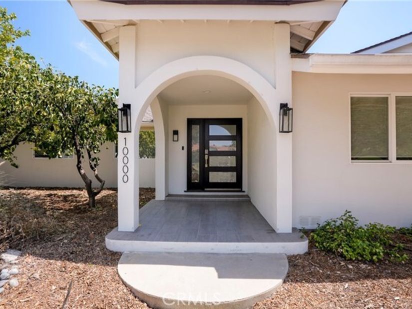 10000 Amestoy Avenue, Northridge (los Angeles) CA 91325
