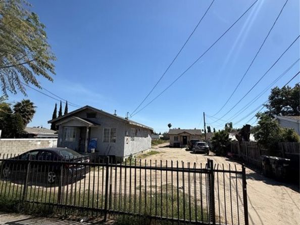 2402 E 126th, Compton CA 90222
