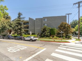 1236 N Columbus