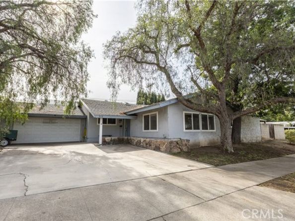 910 E Glendale, Orange CA 92865