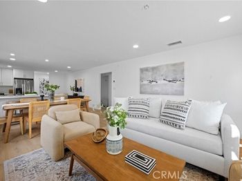 1845 W 66th