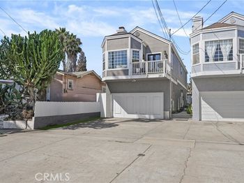 2911 S Pacific