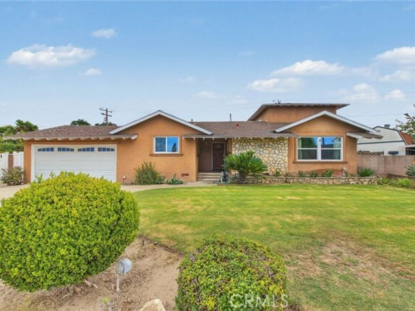 10602 Courson, Stanton CA 90680
