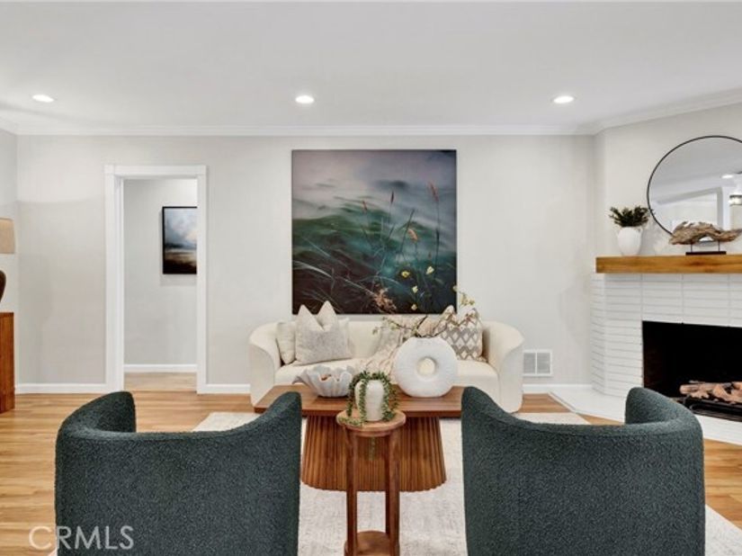 6521 Baird, Reseda (los Angeles) CA 91335