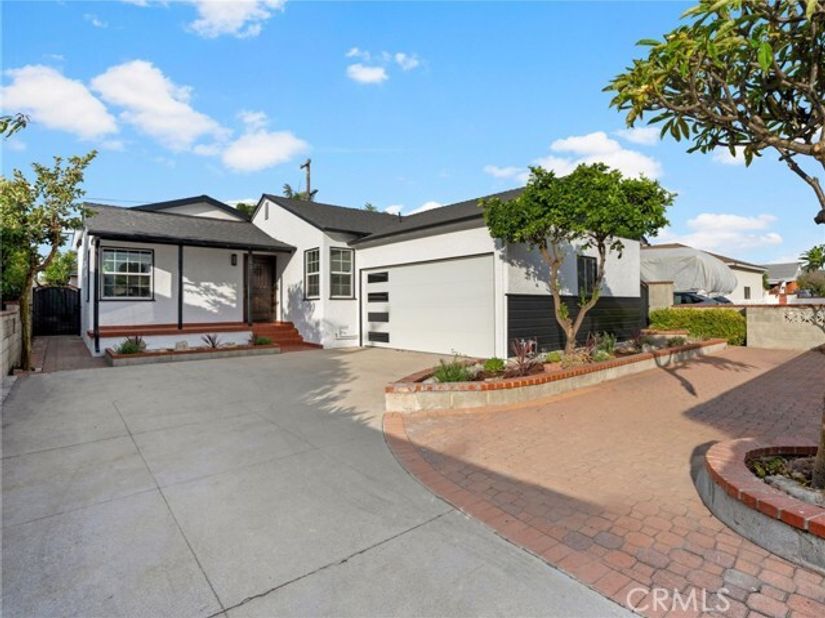 5216 Mesmer, Los Angeles CA 90230