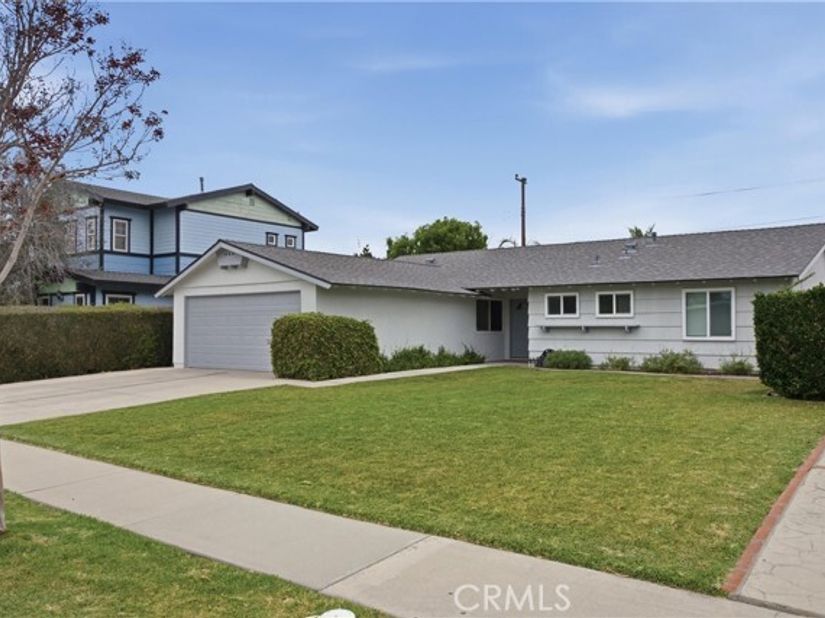 2964 Redwood, Costa Mesa CA 92626