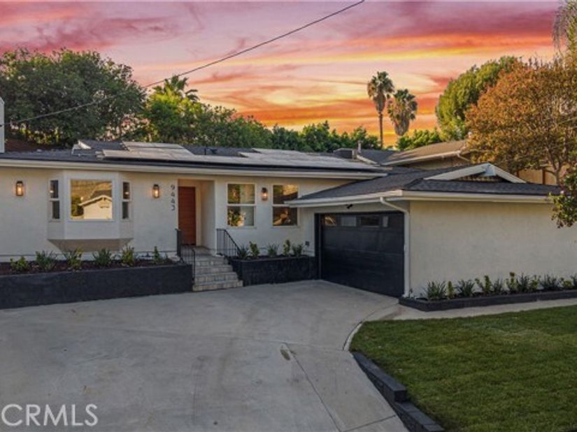 9443 Mclennan Avenue, Northridge (los Angeles) CA 91343