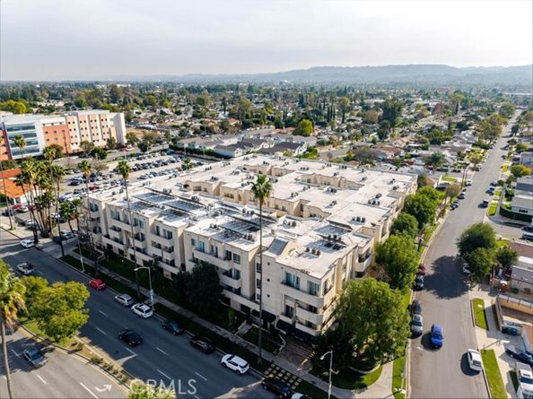 19350 Sherman Way 210, Reseda (los Angeles) CA 91335
