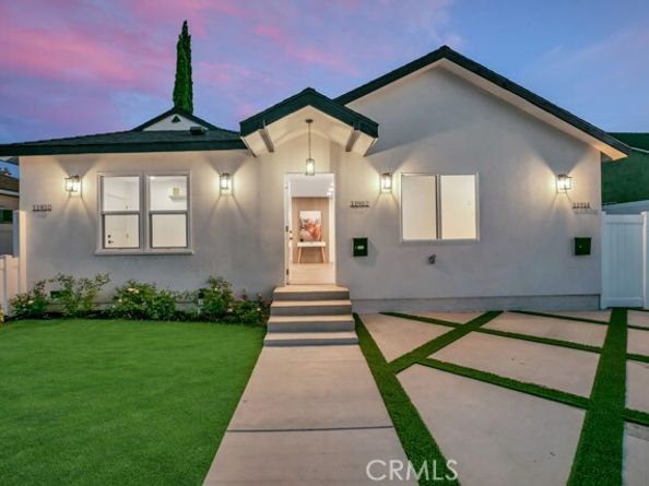 11912 Elkwood Street, North Hollywood (los Angeles) CA 91605