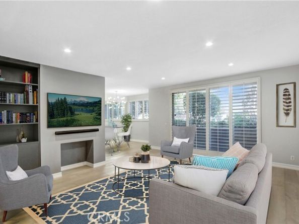4949 Genesta 104, Encino (los Angeles) CA 91316