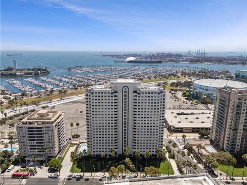 525 E Seaside Way 2003, Long Beach CA 90802