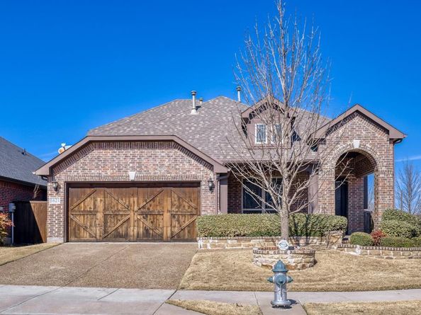 1621  Bull Street , Aubrey Texas 76227