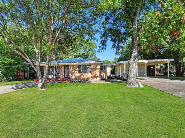 3512  Park Ridge Boulevard , Fort Worth Texas 76109