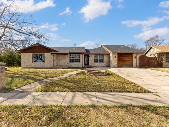 1809  Williams Drive , Garland Texas 75042