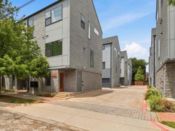 427 W 10th Street 