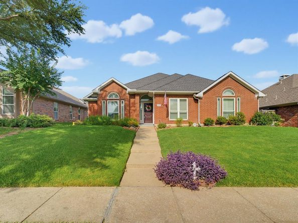 4421  Clearwater Trail , Carrollton Texas 75010
