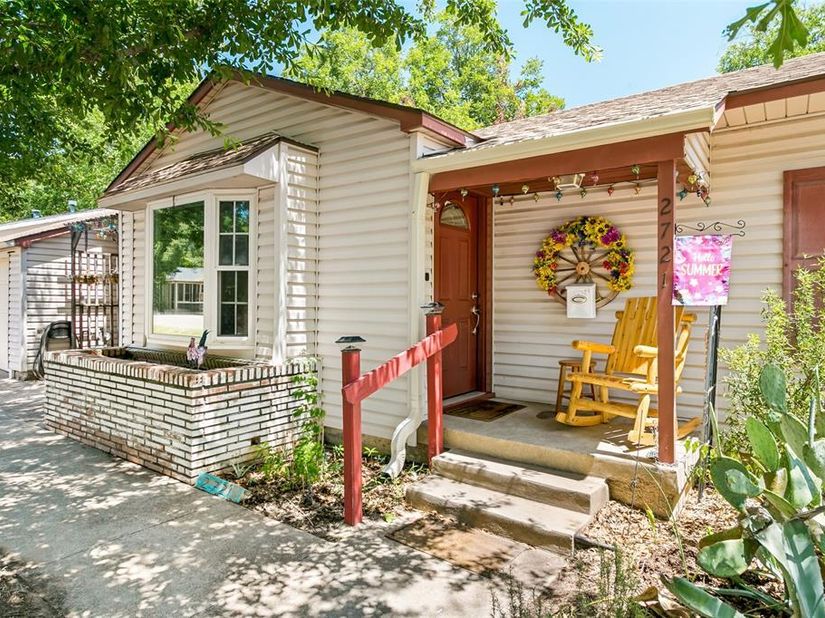 2721  Halbert Street , Fort Worth Texas 76112