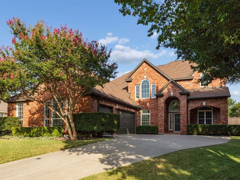 2713  Greenview Drive , McKinney Texas 75072