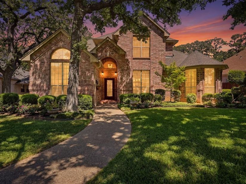 6009  Wallace Meadows Court , Arlington Texas 76001