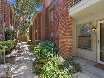 3201  Donnelly Circle 