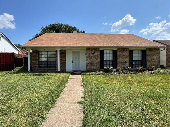 2730  Centennial Drive , Garland Texas 75042