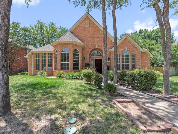 6304  Fox Hunt Drive , Arlington Texas 76001