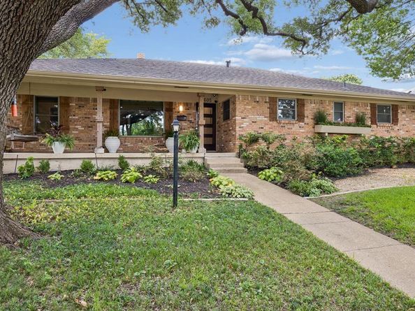 9605  Crestedge Drive , Dallas Texas 75238