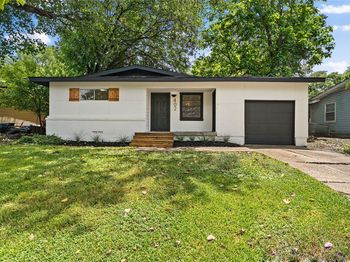 402 E Linda Drive 