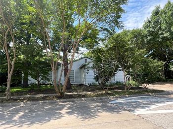 400  Edgefield Drive 