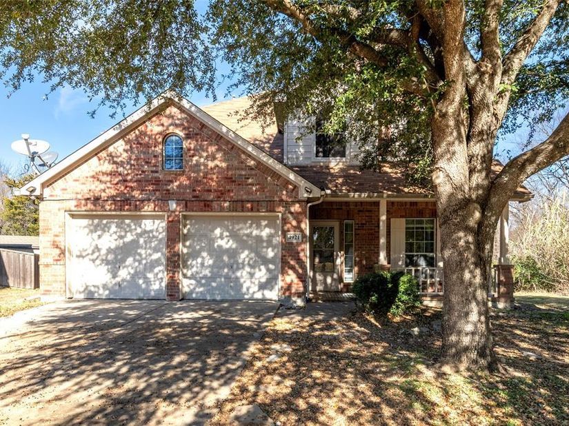 4921  Kingfisher Lane , Mesquite Texas 75181