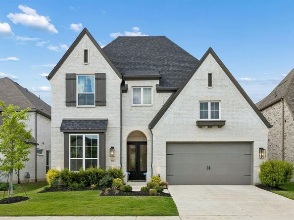 3921  Linear Drive , Celina Texas 75078