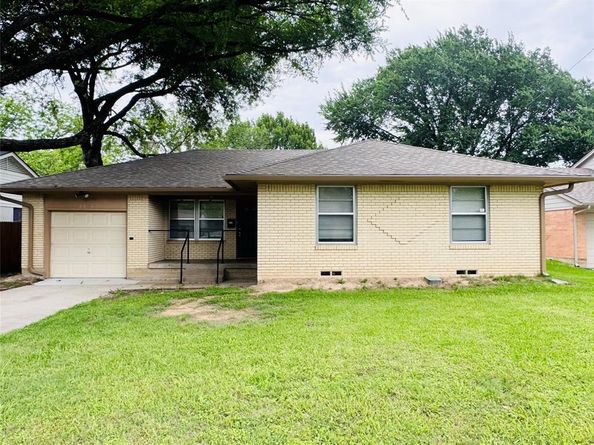 2803  Lockhart Avenue , Dallas Texas 75228