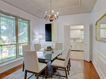 2918  Apple Valley Drive 